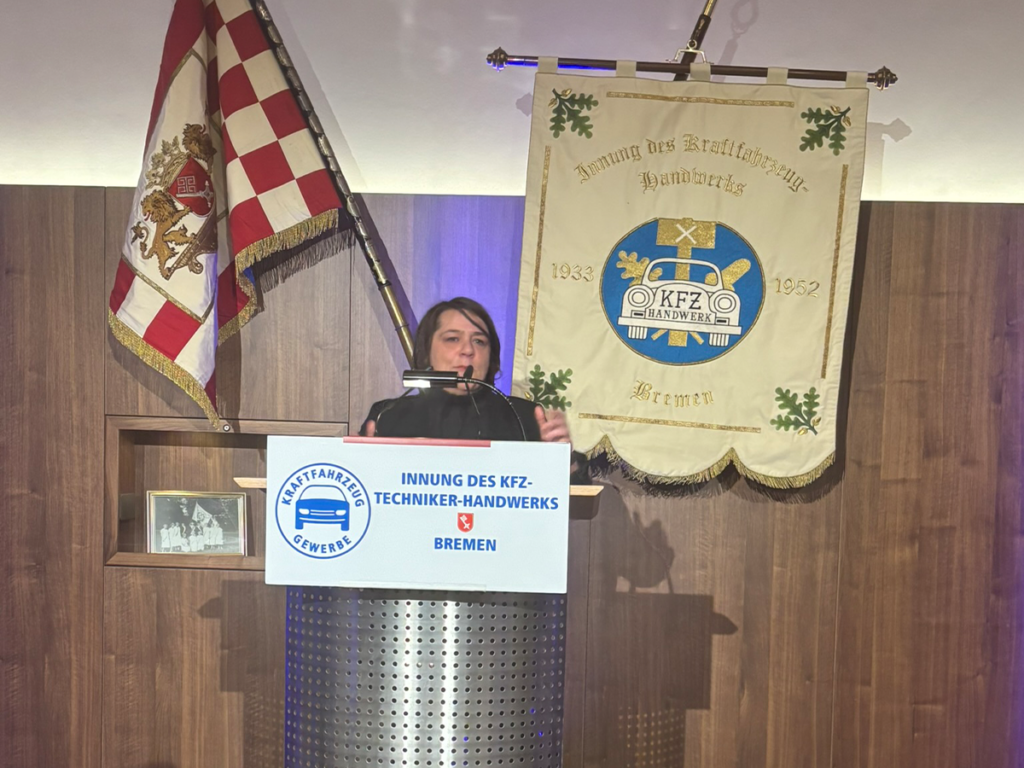 Dr. Henrike Müller.JPEG